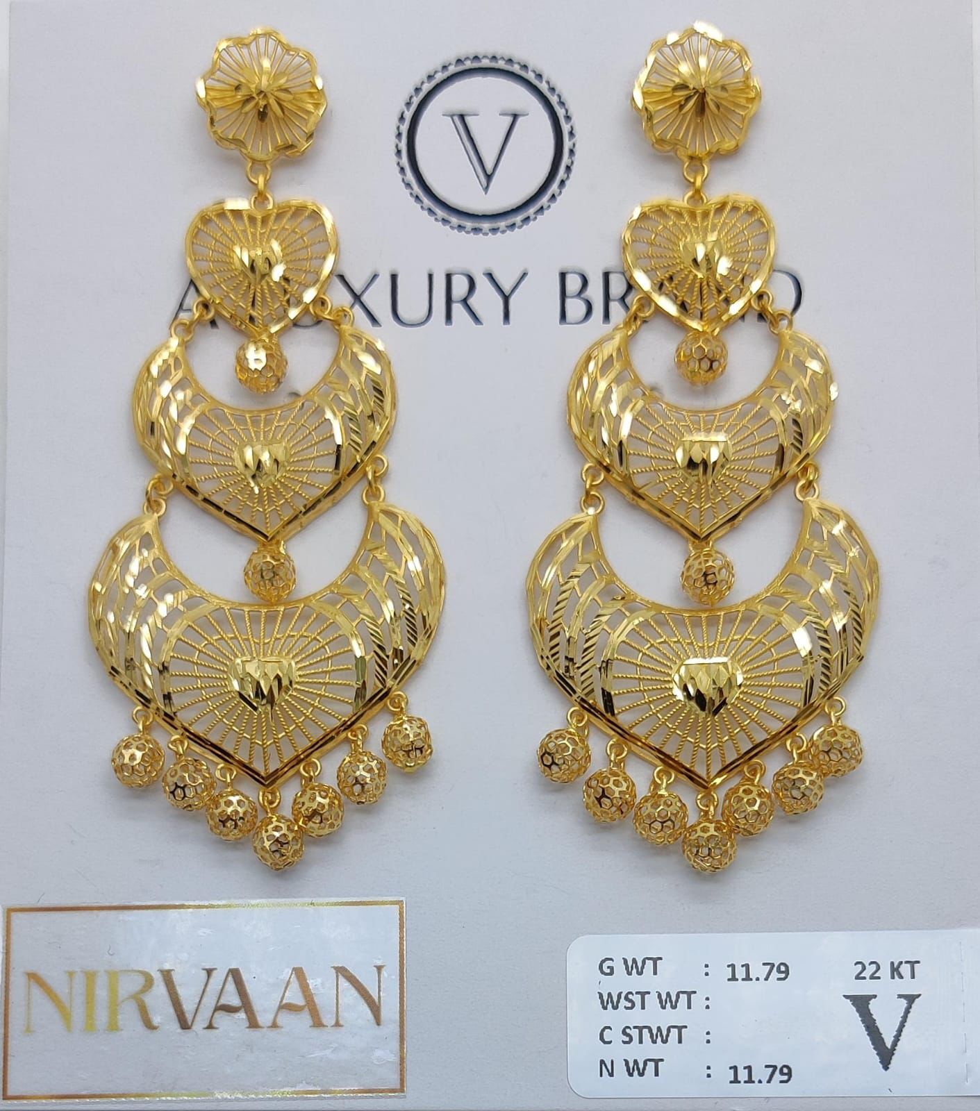 NIRVAAN EARRINGS