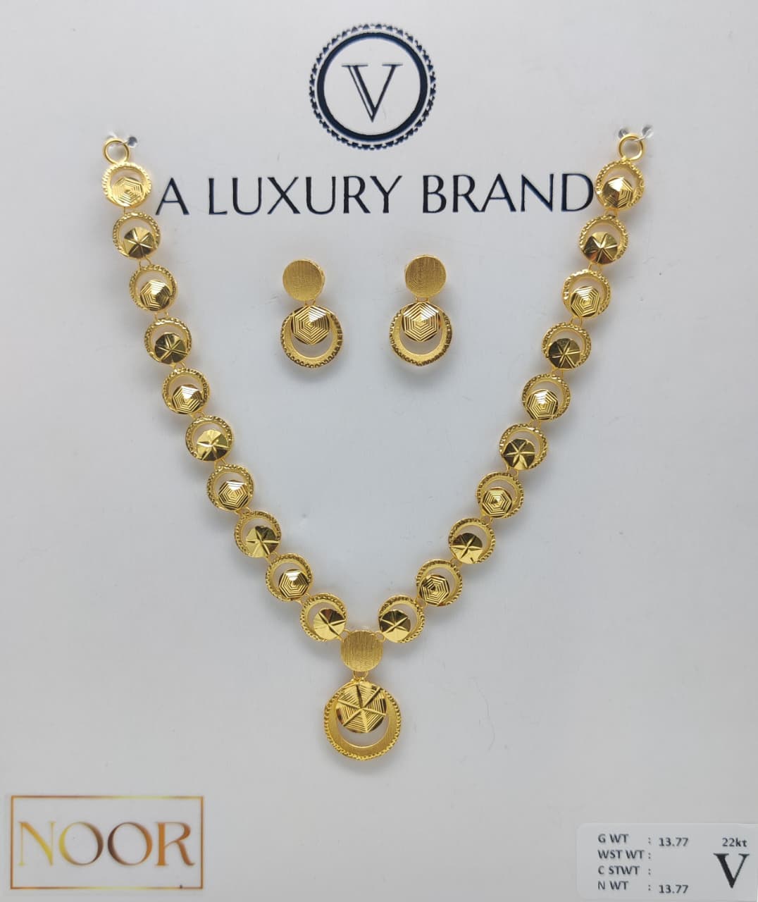 Noor Necklace Set