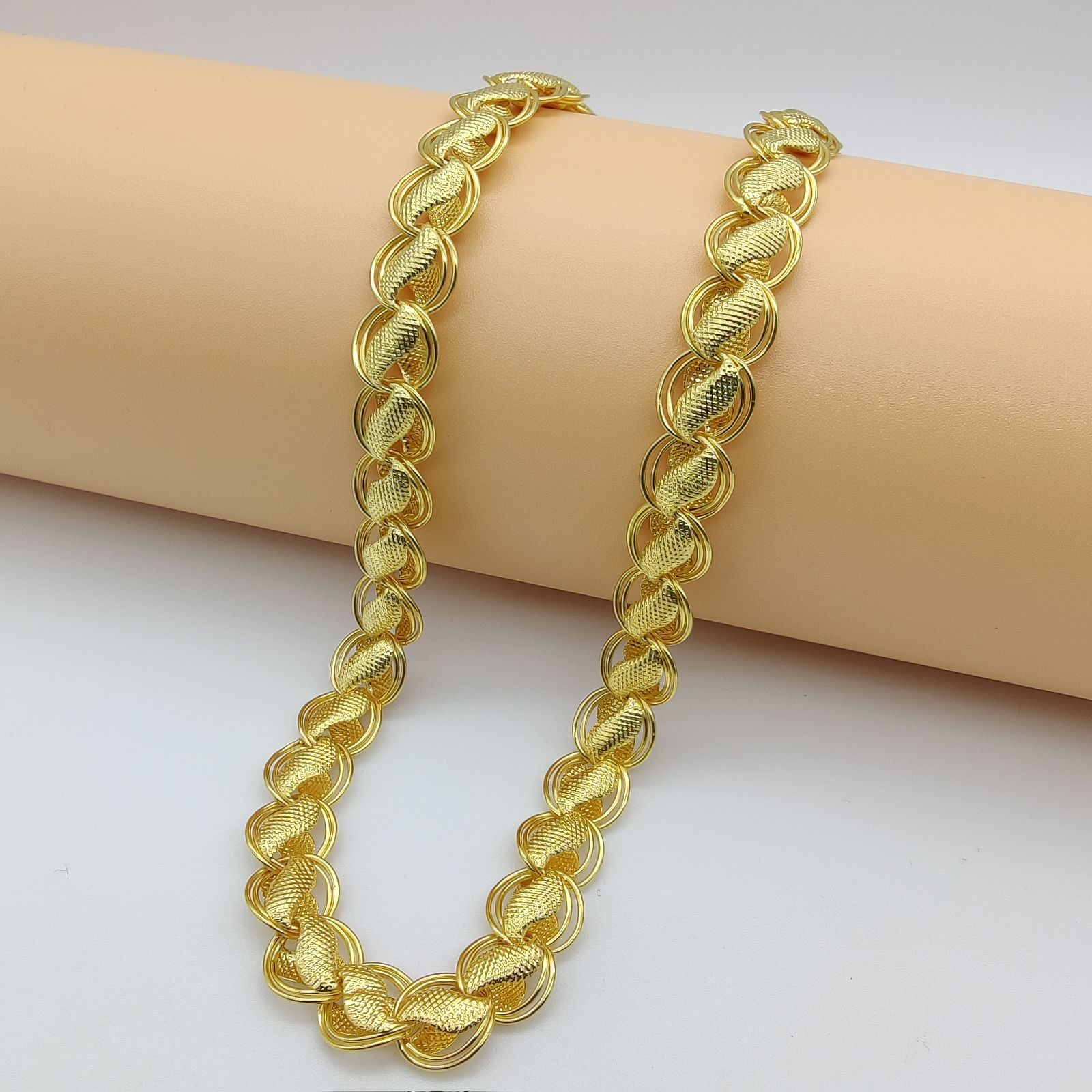 Lotus Chain