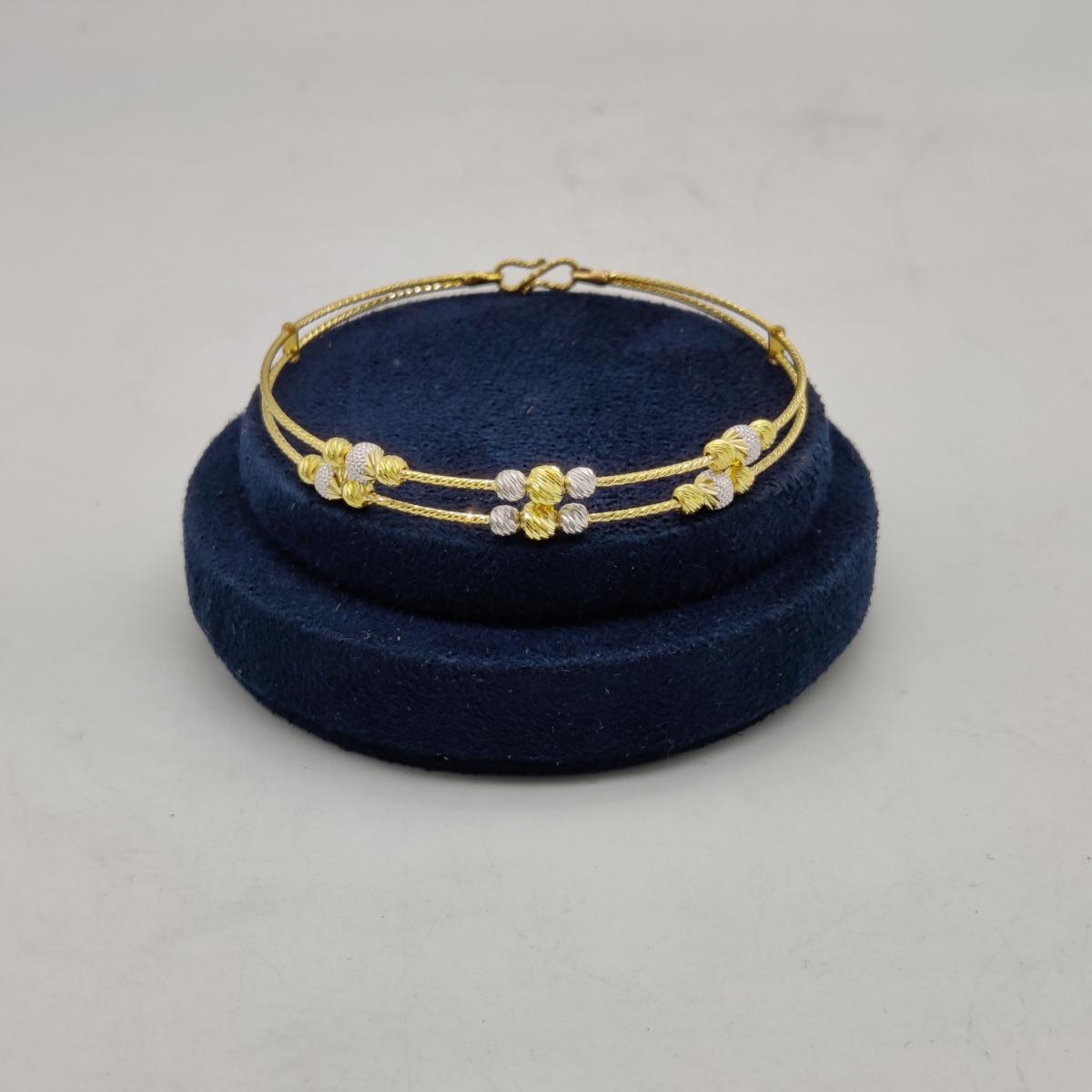 String Kada