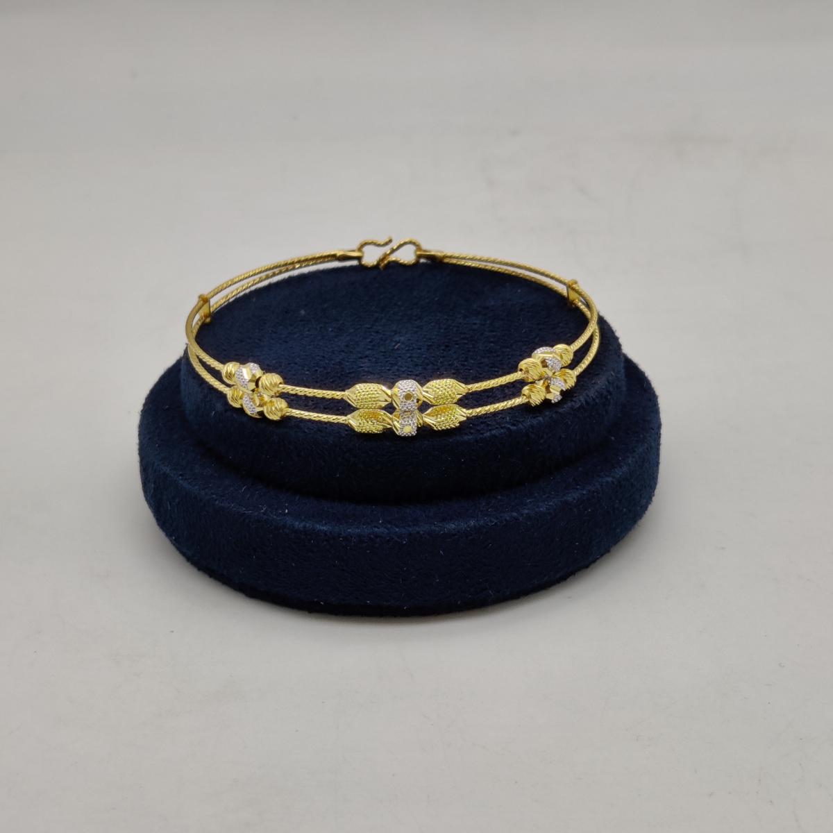 String Kada