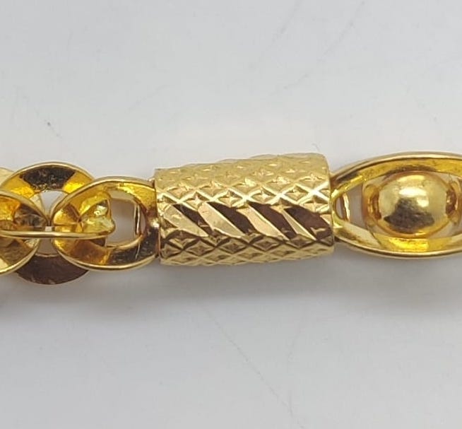 HANDMADE CHAINS